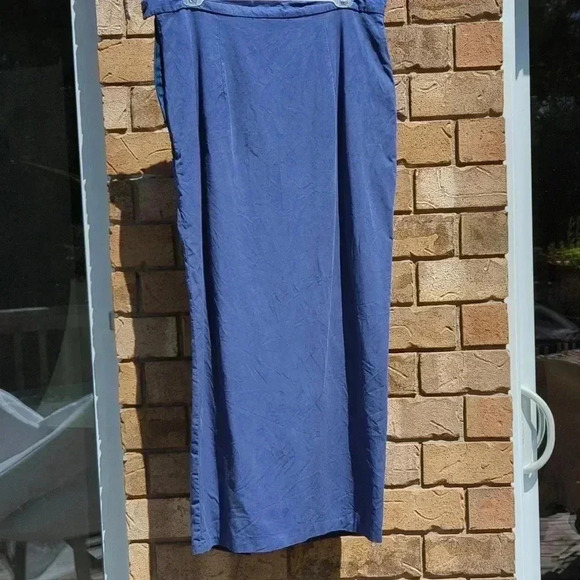 Wrap  Style Skirt - Picture 4 of 9